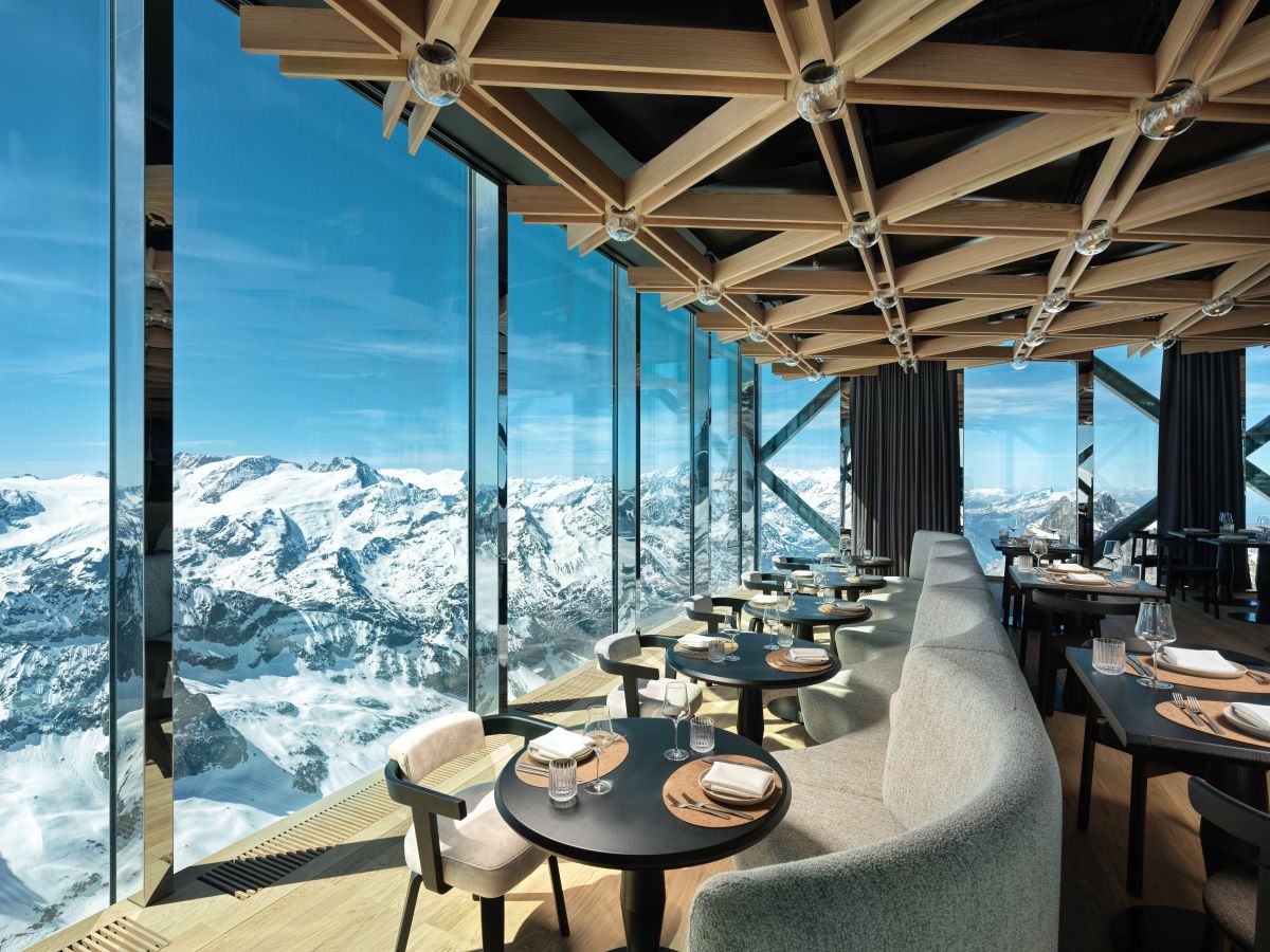 web TITLIS Tower_Josephs Restaurant_The View_(c) TITLIS Bergbahnen