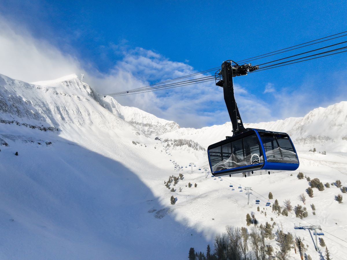 web big-sky-resort-scenic-lone-peak-tram-lower-terminal-2024-es-11